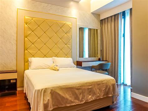 For Rent 3Bedroom Condo in Grand Hyatt BGC Manila .